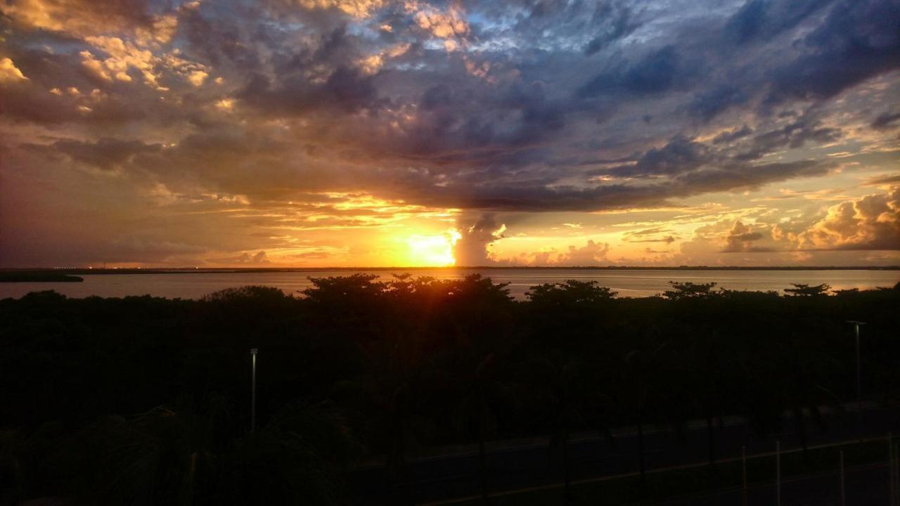 Brisas Sunset Apartment Cancun Luaran gambar